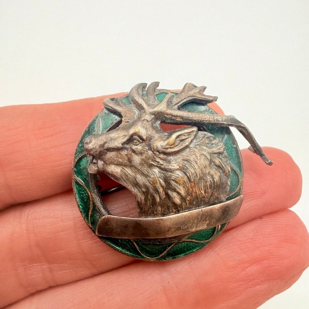 Antique Scottish Stag Head Hat Pin Green Enamel Silver Repousse Hunting Badge